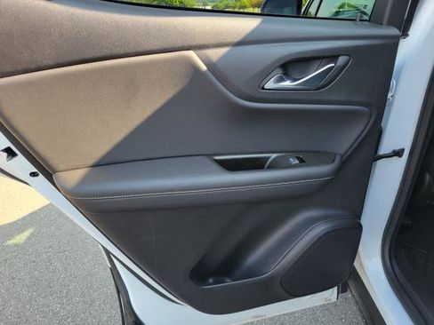 Used 2023 Chevrolet Blazer LT w/ Driver Confidence Package image 9