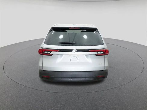 New 2026 Toyota Grand Highlander XLE image 7