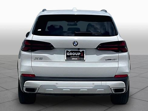 Used 2024 BMW X5 sDrive40i w/ Executive Package RWD image 4