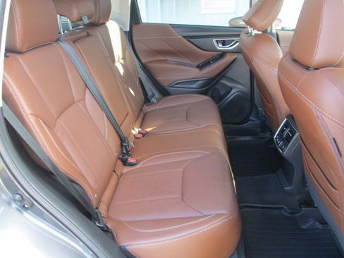 Used 2021 Subaru Forester Touring image 13