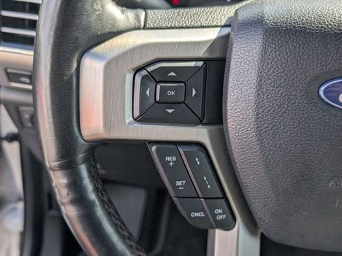 Used 2018 Ford F150 Platinum w/ Equipment Group 701A Luxury image 38