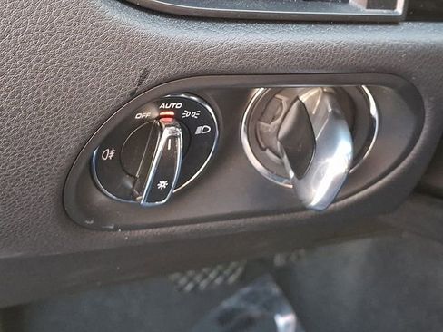 Used 2021 Porsche Macan S image 28