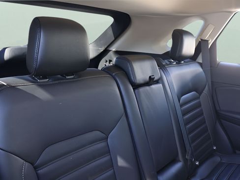Used 2022 Ford Edge SEL w/ Convenience Package AWD/4WD image 17