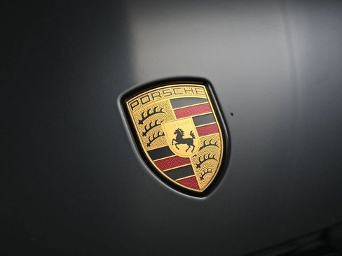 Certified 2023 Porsche Macan S image 13