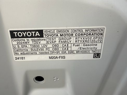 Used 2024 Toyota Prius Prime image 37