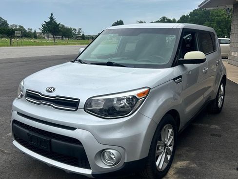 Used 2018 Kia Soul + FWD image 1