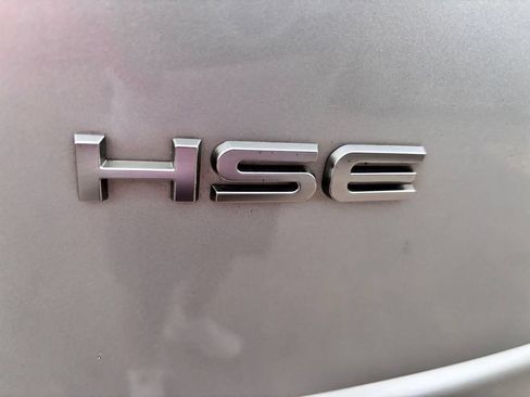 Used 2017 Land Rover Range Rover HSE AWD/4WD image 24