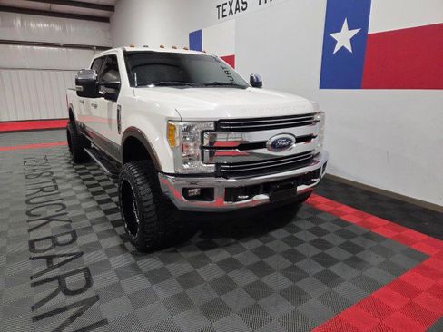 Used 2017 Ford F350 Lariat w/ Lariat Ultimate Package image 16
