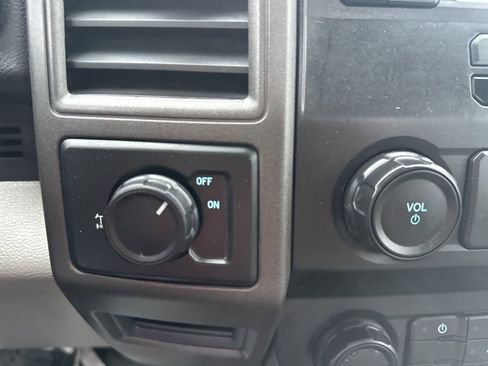 Used 2022 Ford F250 XL w/ Power Equipment Group image 17