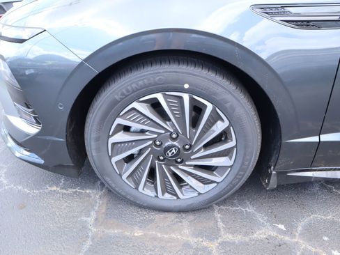 New 2026 Hyundai Sonata Limited FWD image 18