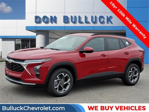 New 2026 Chevrolet Trax LT w/ Driver Confidence Package image 1