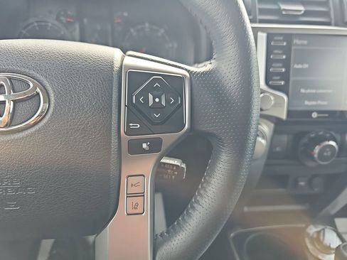 Used 2021 Toyota 4Runner SR5 Premium image 21