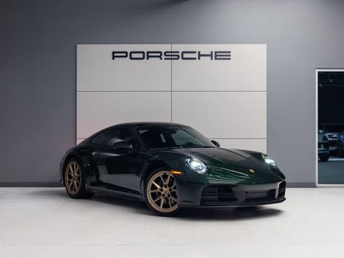Certified 2026 Porsche 911 Carrera RWD image 9