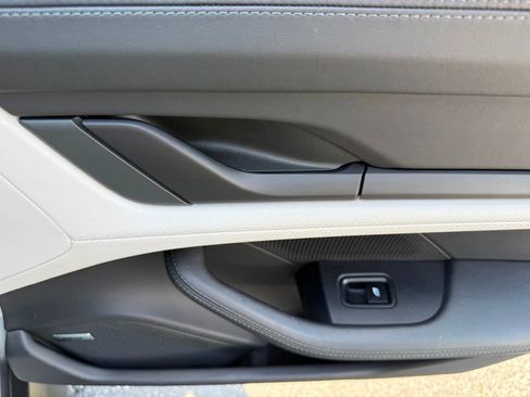 Used 2023 Porsche Taycan 4S w/ Premium Package image 34