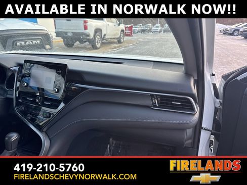 Used 2024 Toyota Camry SE image 23