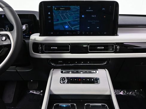 New 2026 Lincoln Aviator Reserve AWD/4WD image 26