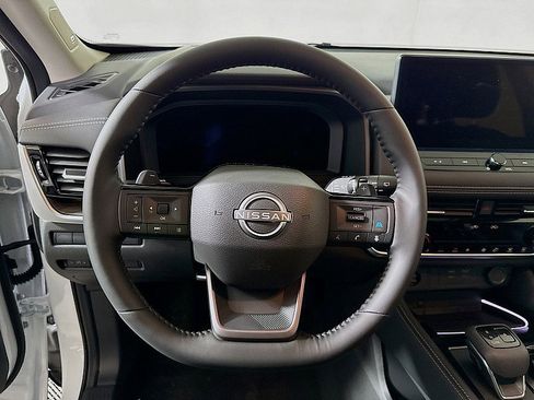 New 2026 Nissan Rogue Platinum w/ Platinum Premium Package image 12