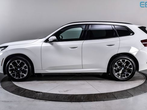 Used 2025 BMW X3 xDrive30i w/ M Sport Package image 3