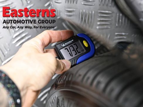 Used 2018 Tesla Model 3 Long Range image 21