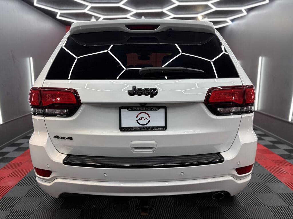 Used 2018 Jeep Grand Cherokee Altitude AWD/4WD image 5