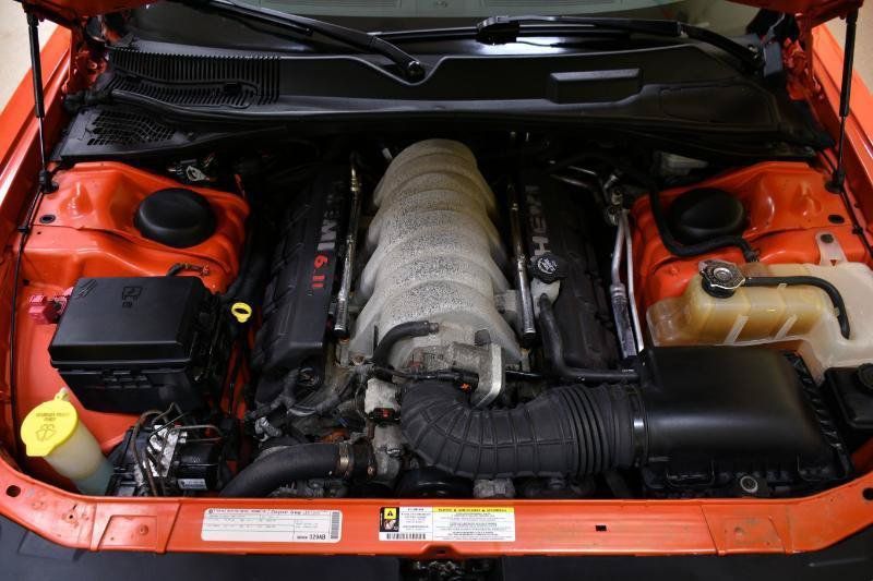 Used 2010 Dodge Challenger SRT8 w/ SRT Option Group II RWD image 6