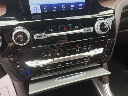 Certified 2023 Ford Explorer King Ranch w/ Technology Package RWD image 25