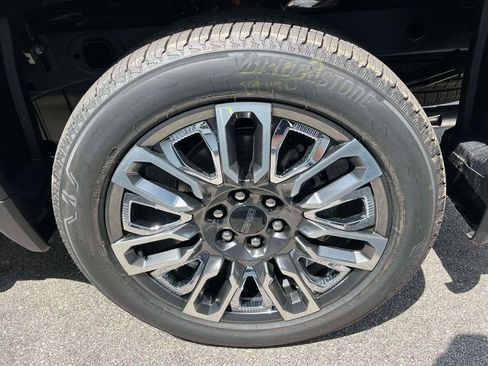 New 2026 GMC Sierra 1500 Denali Ultimate AWD/4WD image 12