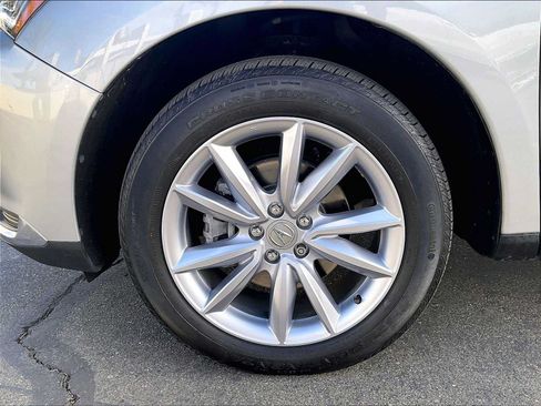Used 2024 Acura RDX SH-AWD image 11