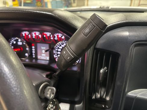 Used 2017 GMC Sierra 3500 4x4 Regular Cab image 17