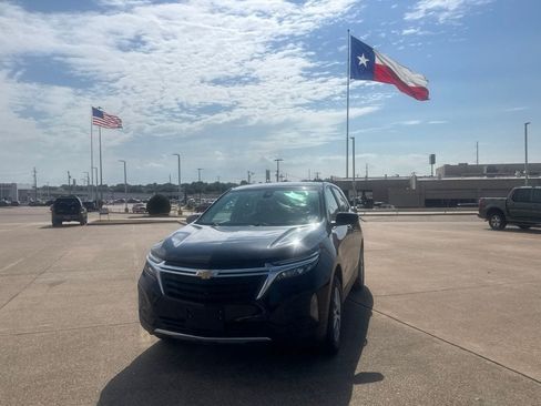 Used 2023 Chevrolet Equinox LT AWD/4WD image 6