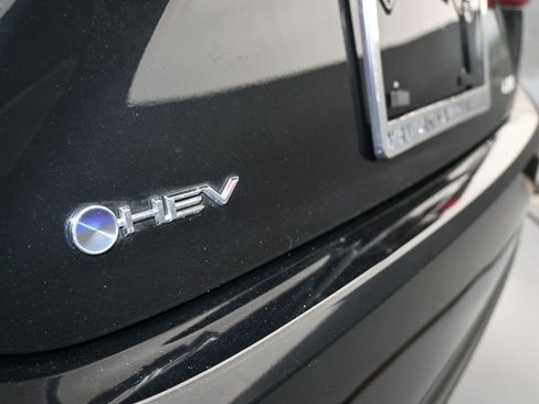 Used 2025 Toyota Camry LE image 43