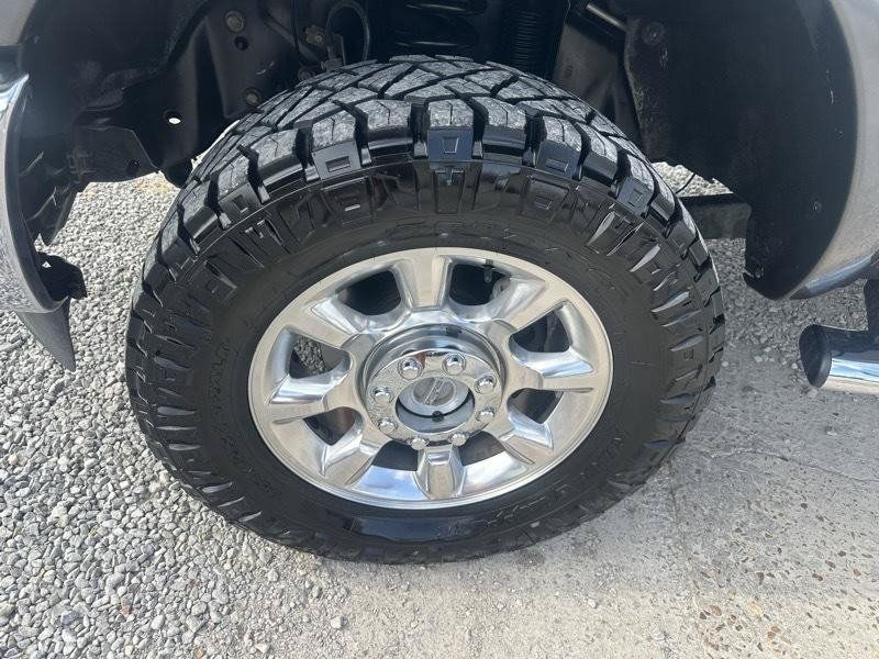 Used 2015 Ford F250 Lariat w/ Lariat Ultimate Package AWD/4WD image 6