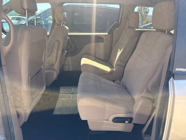 Used 2013 Dodge Grand Caravan SXT FWD image 6