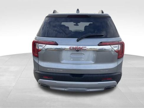 Certified 2023 GMC Acadia SLE w/ Driver Convenience Package image 4