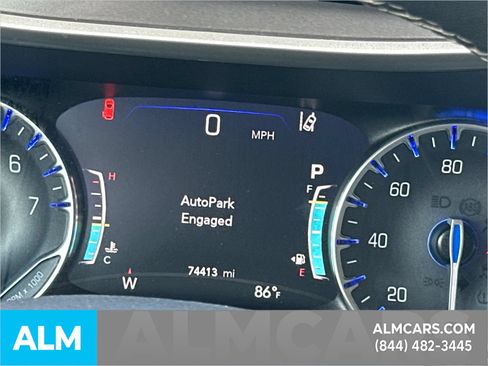 Used 2023 Chrysler Pacifica Touring-L FWD image 32