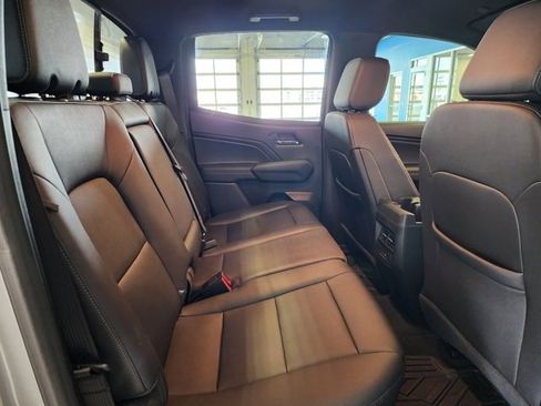 Used 2023 Chevrolet Colorado LT w/ LT Convenience Package III image 15