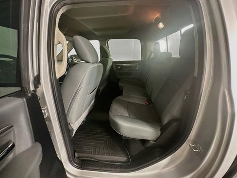 Used 2018 RAM 1500 Big Horn RWD image 25