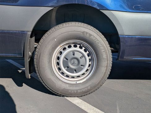 Certified 2024 Mercedes-Benz Sprinter 2500 image 13