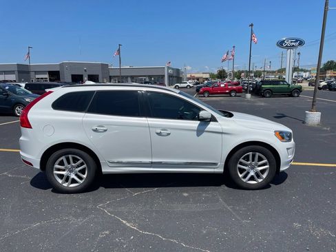 Used 2017 Volvo XC60 T5 w/ Tailgate Package FWD image 4