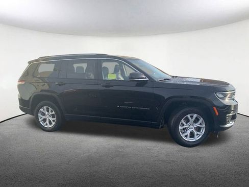 Used 2023 Jeep Grand Cherokee L Limited w/ Luxury Tech Group II image 15