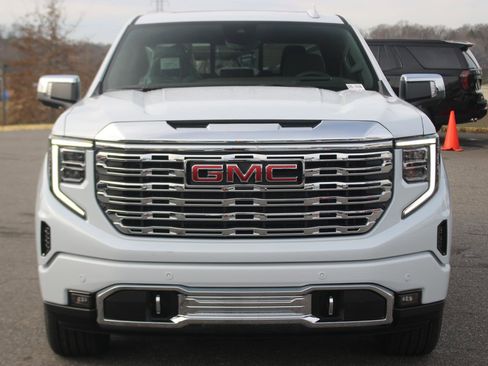 New 2026 GMC Sierra 1500 Denali image 2