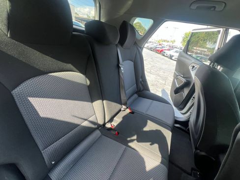 Used 2025 Kia Soul LX w/ LX Technology Package FWD image 21