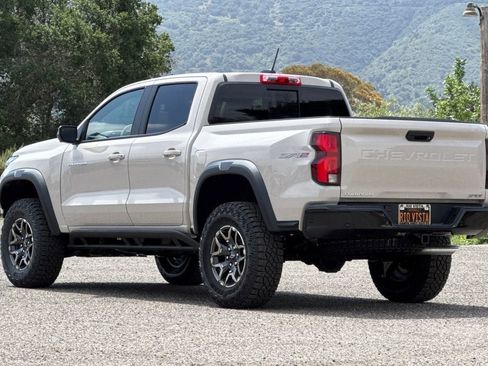 New 2026 Chevrolet Colorado ZR2 w/ Technology Package AWD/4WD image 6