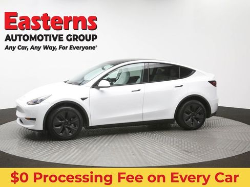 Used 2022 Tesla Model Y Long Range AWD/4WD image 54