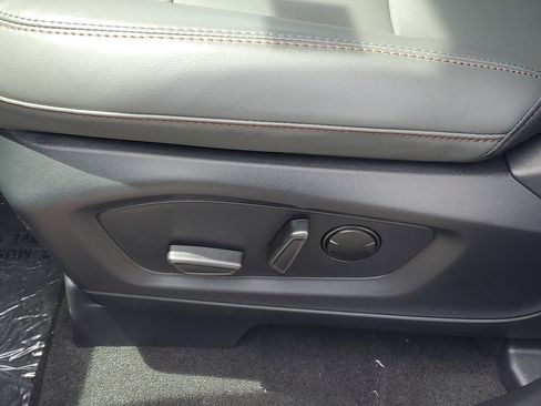 New 2026 Ford Explorer Active w/ Active Comfort Package AWD/4WD image 10