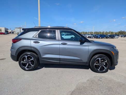 Used 2021 Chevrolet TrailBlazer RS w/ Convenience Package image 4