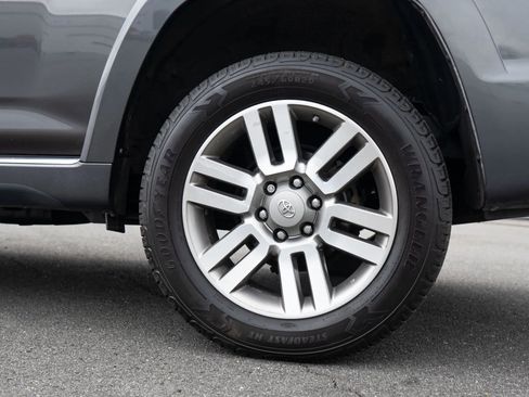 Used 2011 Toyota 4Runner Limited AWD/4WD image 15