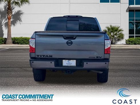 Used 2018 Nissan Titan SV w/ SV Convenience Package RWD image 7