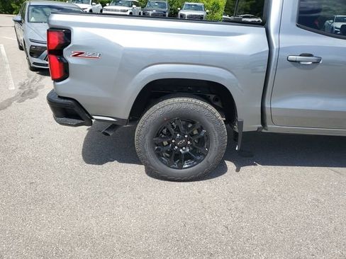 New 2026 Chevrolet Colorado Z71 w/ Midnight Edition AWD/4WD image 5