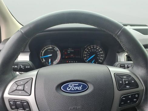 Used 2021 Ford Ranger XLT w/ Equipment Group 301A Mid AWD/4WD image 18